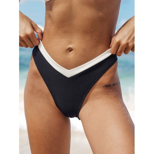 Contrast Trim V-Cut Bikini Bottom Contrast Trim V-Cut Bikini Bottom